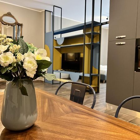 Palazzo Zippitelli Apartments Bari Phòng bức ảnh